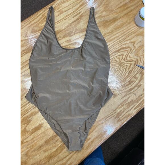 Good American 1pc swimsuit NWOT   (B40 ) - Picture 1 of 5